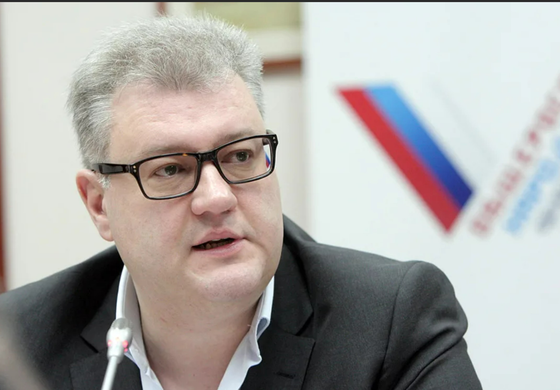 Политолог Орлов оценил ситуацию с введением коронавирусных ограничений в Петербурге  