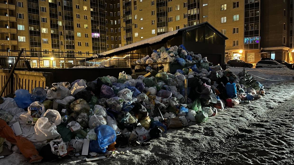В ЗакСе Петербурга займутся провальной мусорной реформой Смольного