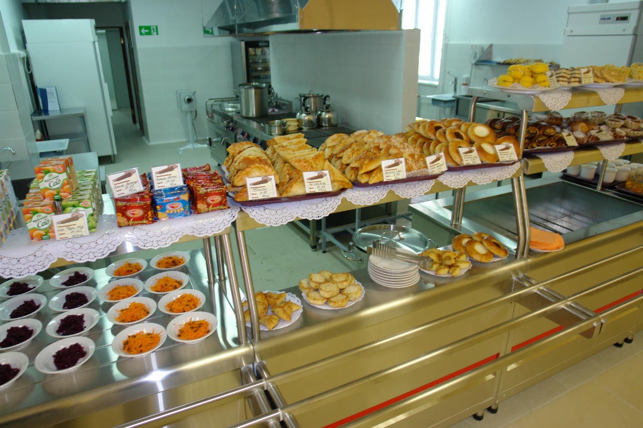 В Выборгском районе пересмотрели итоги тендера на организацию питания в школах