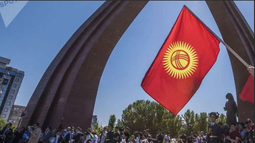 Киргизов будут наказывать за использование символики спецоперации на параде Дня Победы