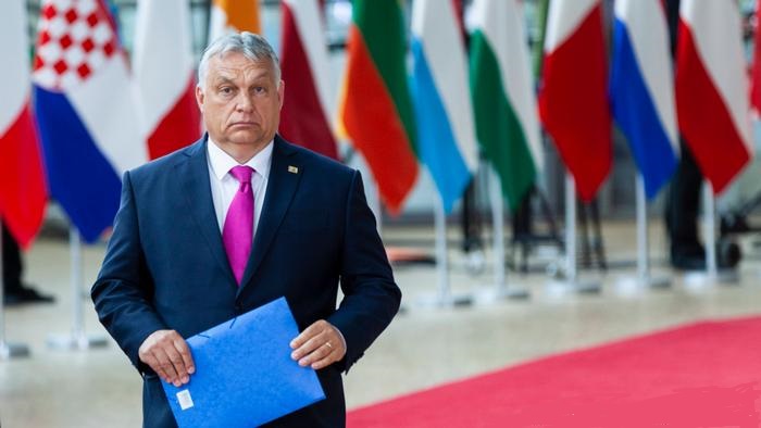 Венгрия призывает членов Евросоюза снять санкции против РФ