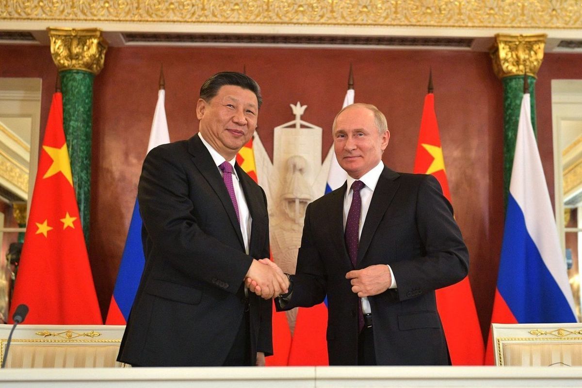 Китай будет развивать стратегическое партнёрство с Россией
