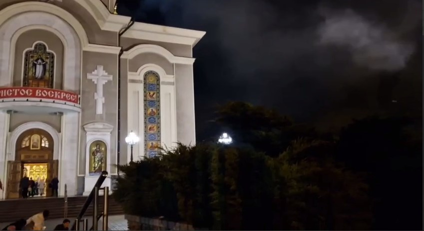 Укронацисты обстреляли Донецк в святой праздник