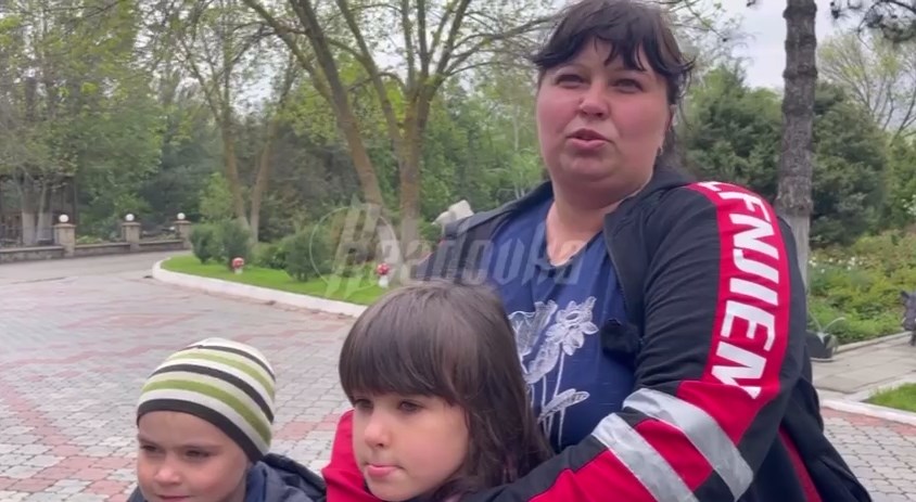 «Своих не бросаем»: Бердянск принимает жителей прифронтовых поселков Запорожья
