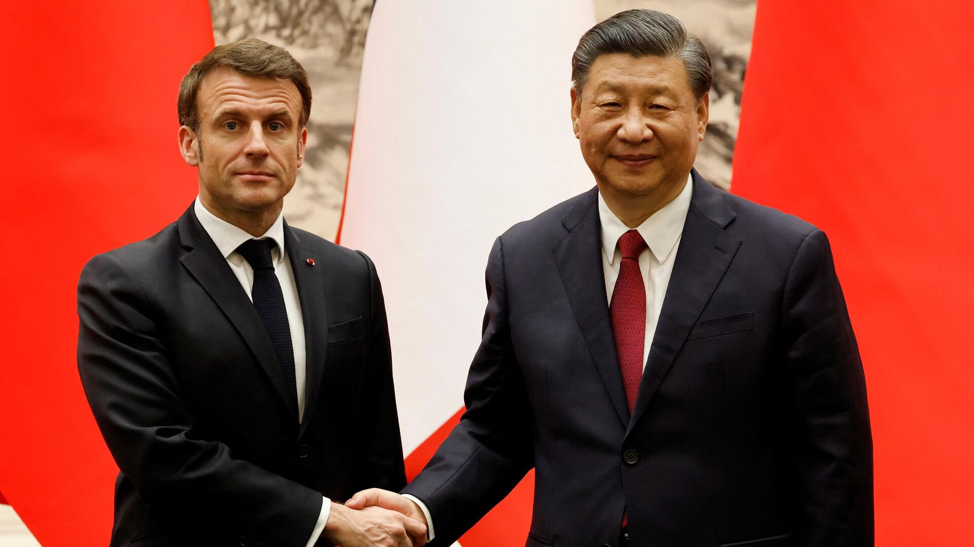 Европейское турне Си Цзиньпина: Китай сеет семена раздора между Европой и США